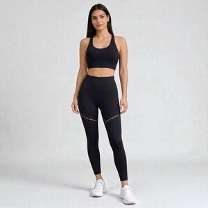 Black Seamless Leggings – Size Small